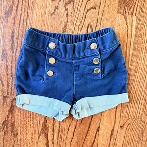 OshKosh B’gosh Toddler Girl Jean Shorts w/ cute buttons - Size 3t